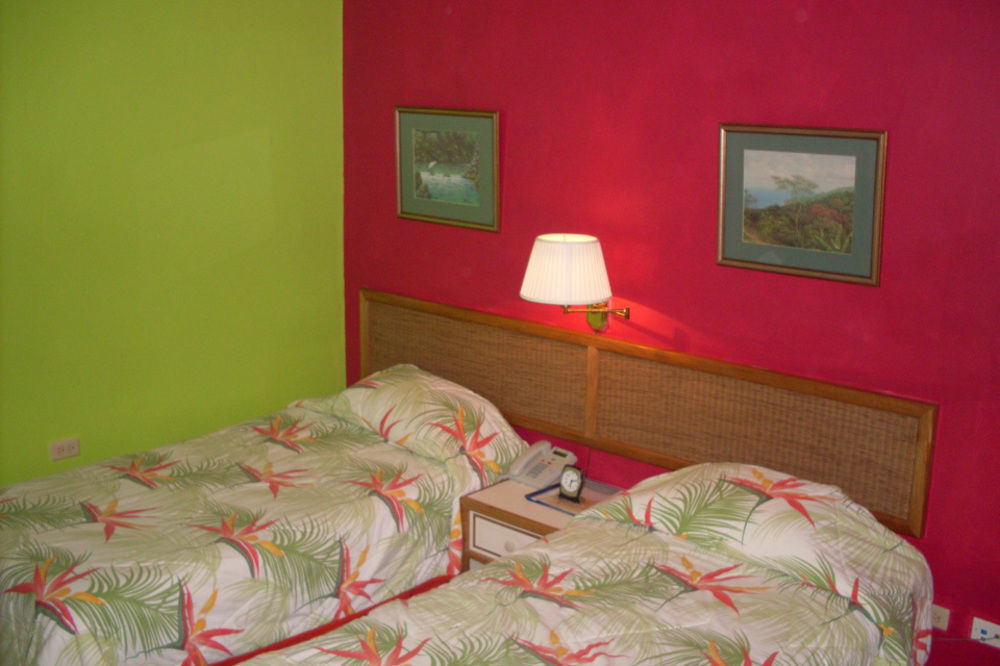Coral Cove Marina Hotel Chaguaramas Extérieur photo